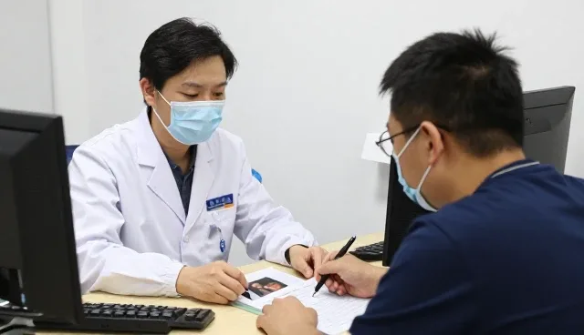高峰期运行中的健康咨询服务应用趋势分析